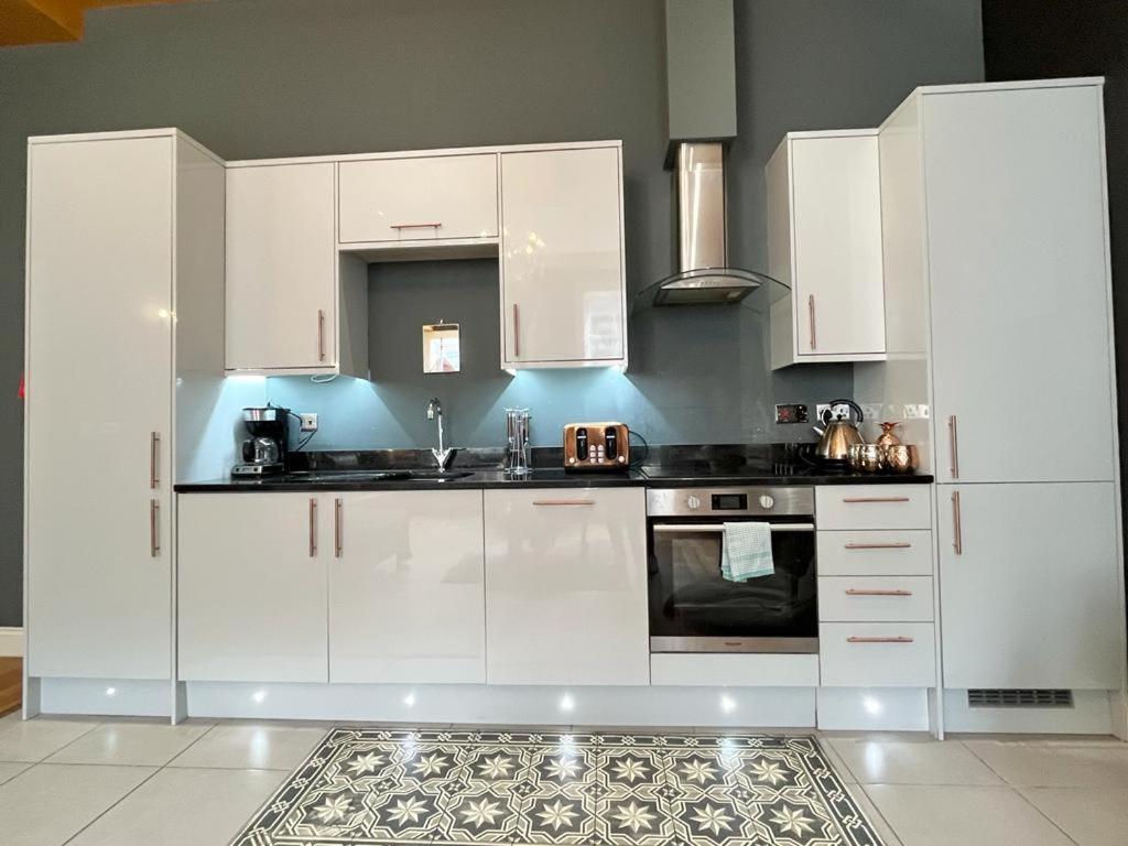 Unique & Luxurious 2 Bedroom City Centre Apartment Nottingham Exteriör bild
